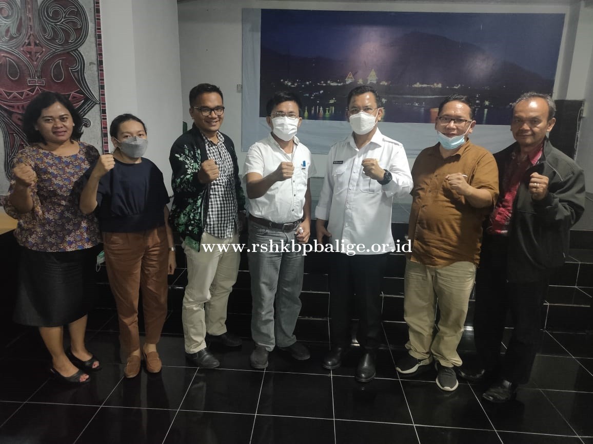 Direktur didampingi para Kabid melakukan audiensi ke Bupati Kab. Toba